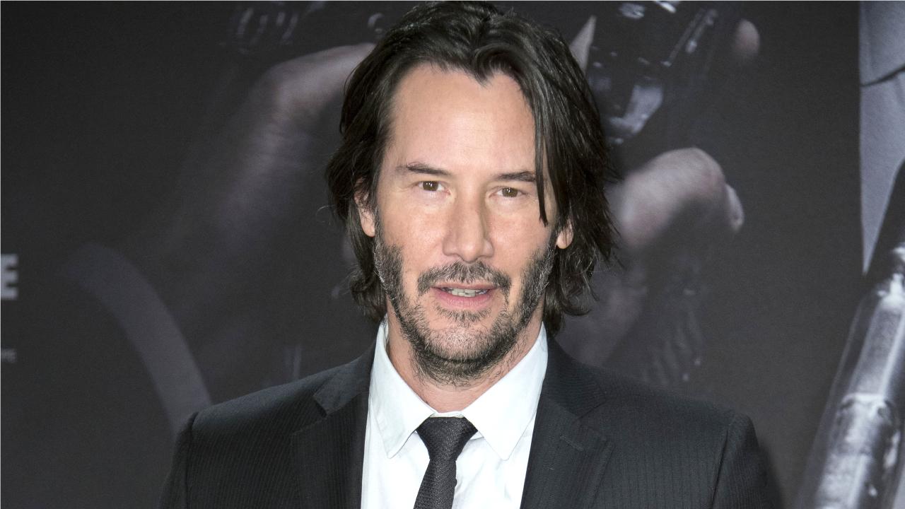 Keanu Reeves bus tour 