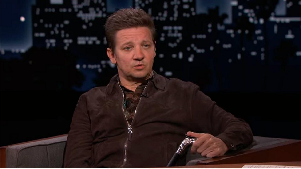 Jeremy Renner chez Jimmy Kimmel