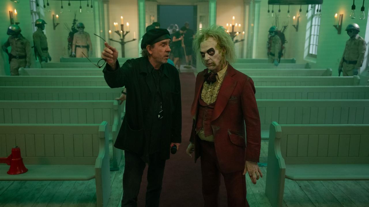 Tim Burton et Michael Keaton sur le tournage de Beetlejuice 2