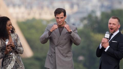 Avant-première parisienne de Mission : Impossible 6 : Henry Cavill a rejoué sa (déjà fameuse) scène de baston