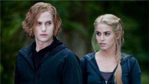 Jackson Rathbone a finalement incarné un autre vampire dans la saga...