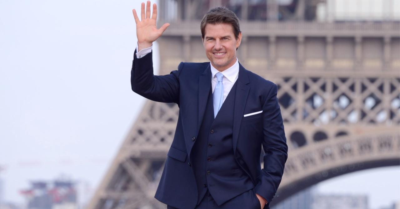 Avant-première parisienne de Mission : Impossible 6 :  Tom Cruise devant la Tour Eiffel